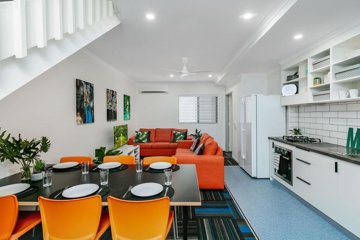 Mihaven Shared Living - Pembroke St Hostel Cairns Exterior photo