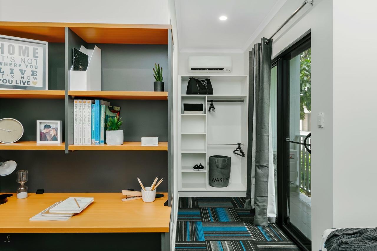 Mihaven Shared Living - Pembroke St Hostel Cairns Exterior photo