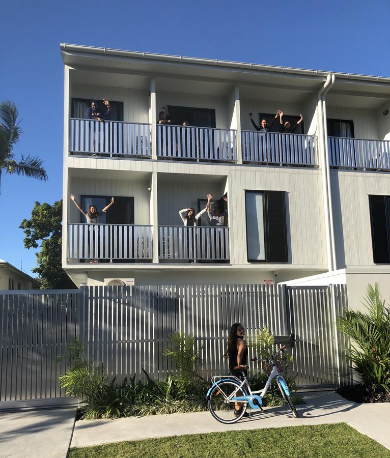 Mihaven Shared Living - Pembroke St Hostel Cairns Exterior photo